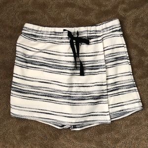 Cute Women’s Skorts (Navy/Cream)